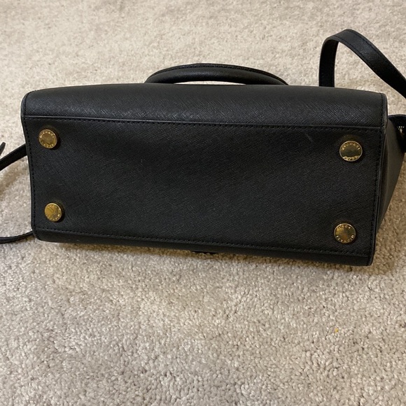 Michael kors Selma purse in black - Picture 4 of 7